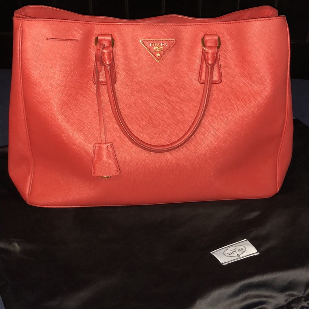 Prada Shopping bag